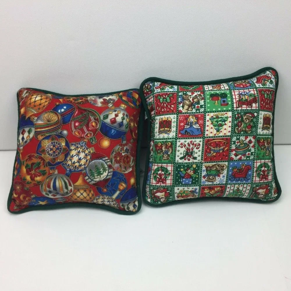 Vintage Riverdale Christmas Set of Mini Throw Decorative Holiday Pillows